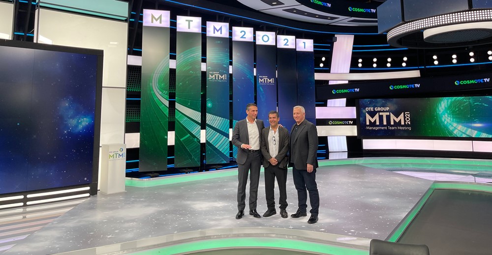 Από αριστερά οι κ. Χρήστος Χαρπαντίδης, Πρόεδρος και Διευθύνων Σύμβουλος της Παπαστράτος, Νίκος Κουμέττης, Πρόεδρος της Coca-Cola Company για την Ευρώπη, τη Μέση Ανατολή και την Αφρική και Μιχάλης Τσαμάζ, Πρόεδρος και Διευθύνων Σύμβουλος του ομίλου ΟΤΕ